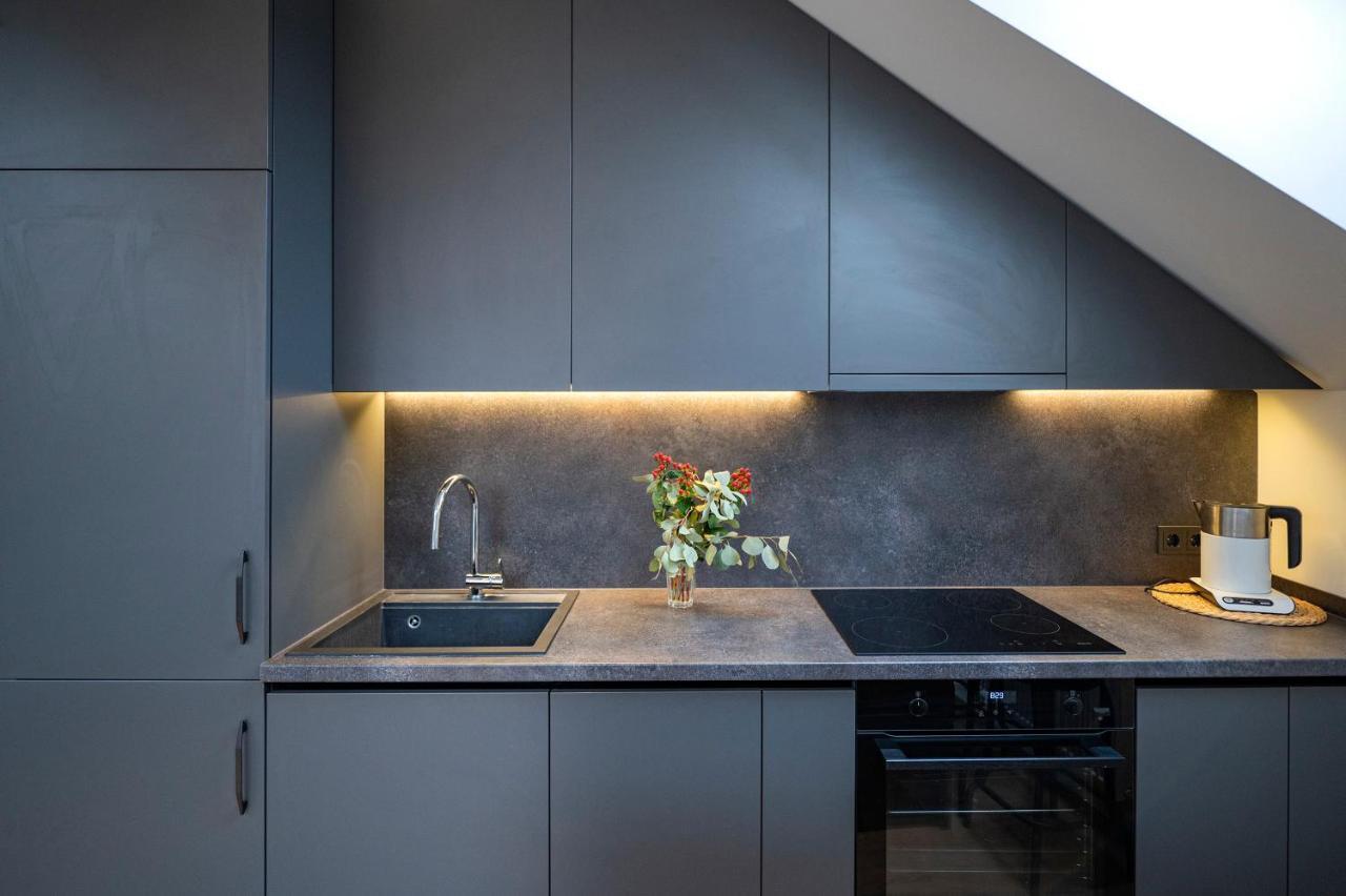 Loft 1 Bd Old Town Apartment By Hostlovers Kaunas Esterno foto