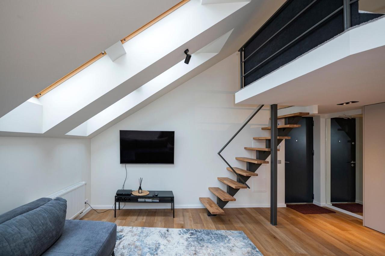 Loft 1 Bd Old Town Apartment By Hostlovers Kaunas Esterno foto